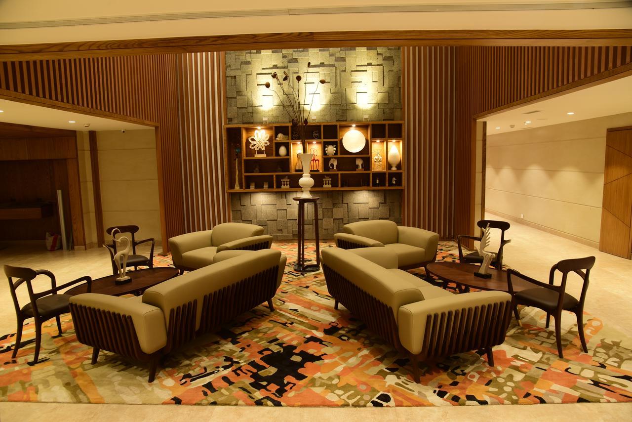 Lemon Tree Hotel Силигури Экстерьер фото